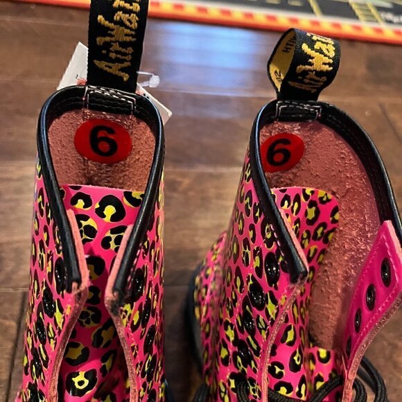Dr Martens 1460 Leopard Smooth Leather Lace Up Boots Hot Pink NWT - Picture 5 of 8